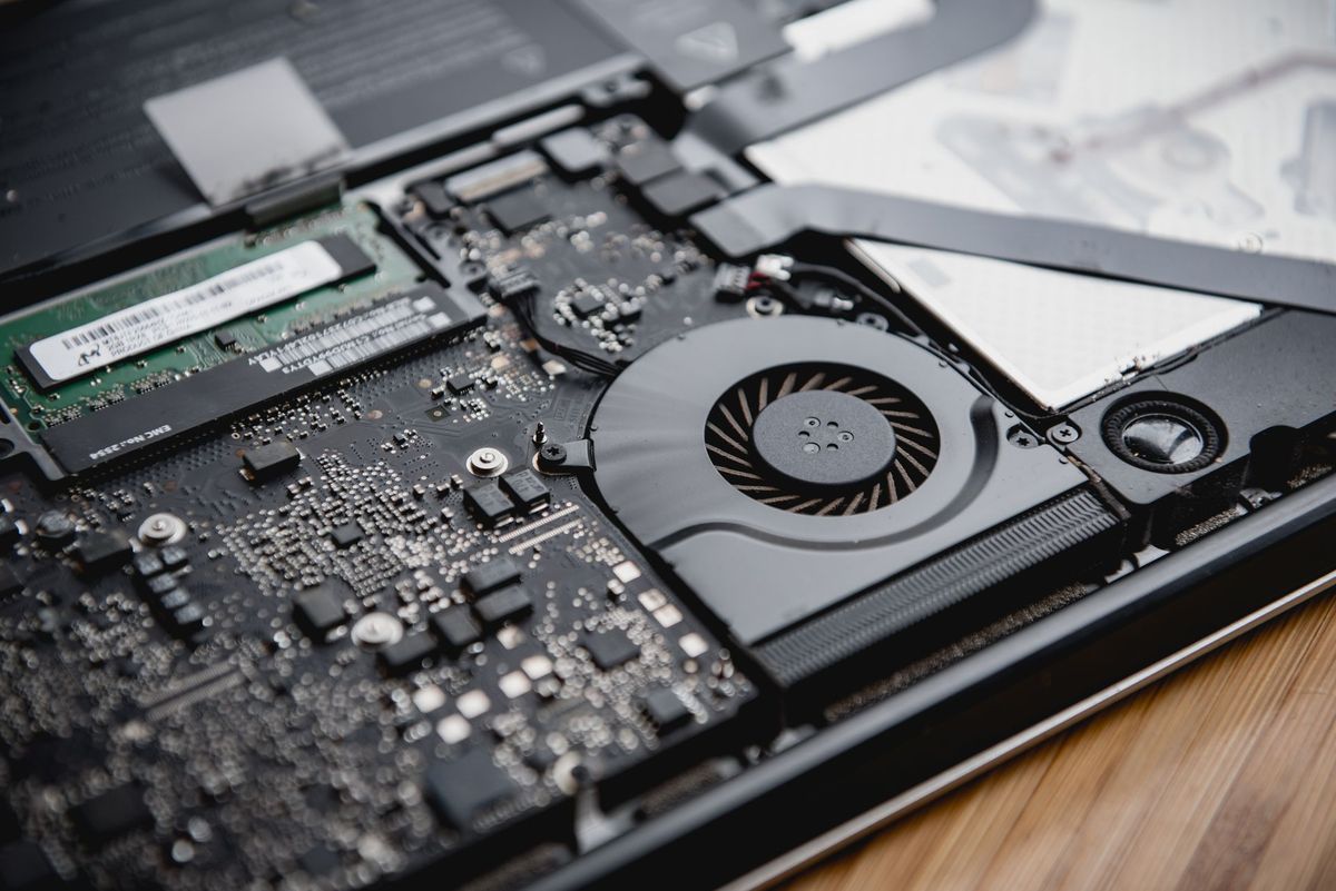 Laptop Fanı Neden Çok Ses Yapar? 7 Neden ve Çözümü